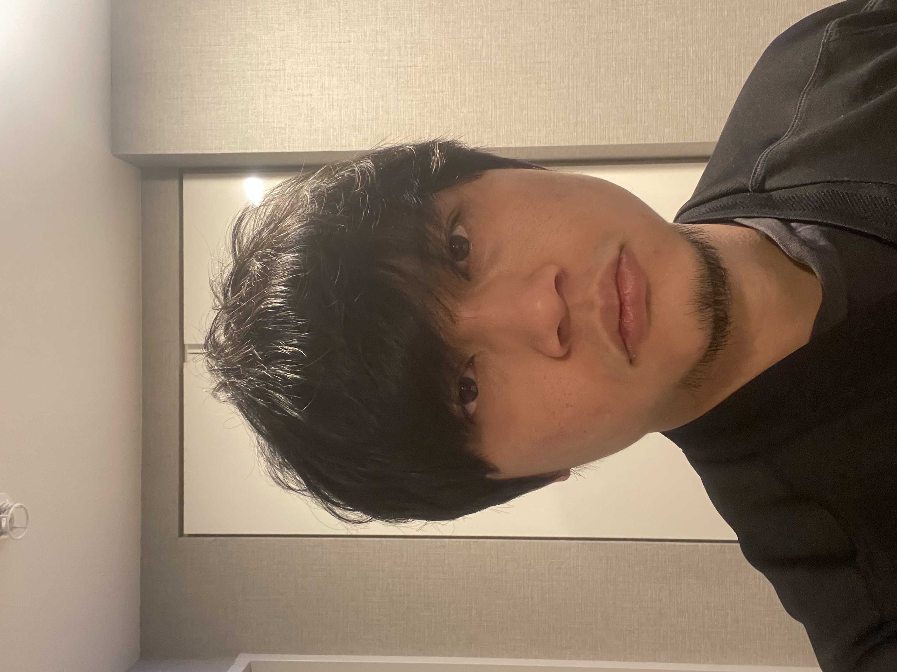 田山博彬の顔写真
